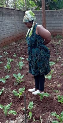 Gladys Chania height