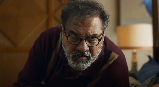 Javed Siddiqui is played by Boman Irani