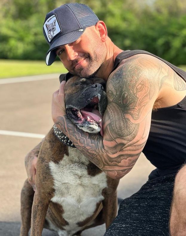 Jay Allen has a pet dog