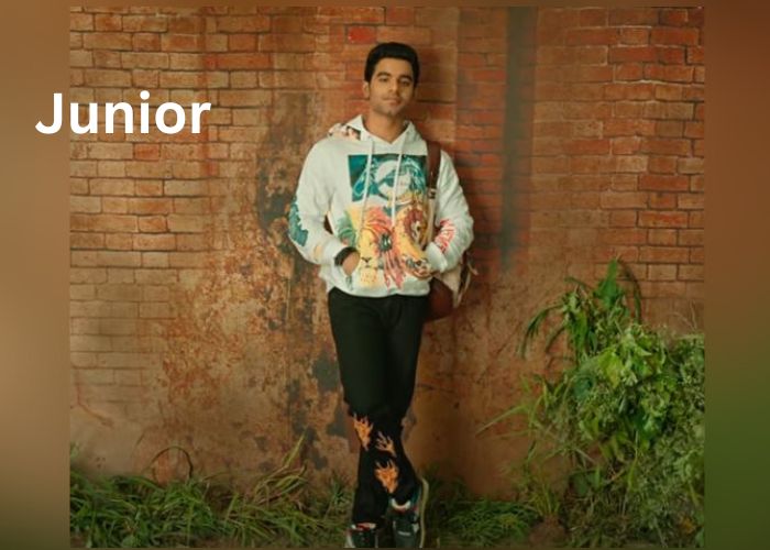 Junior