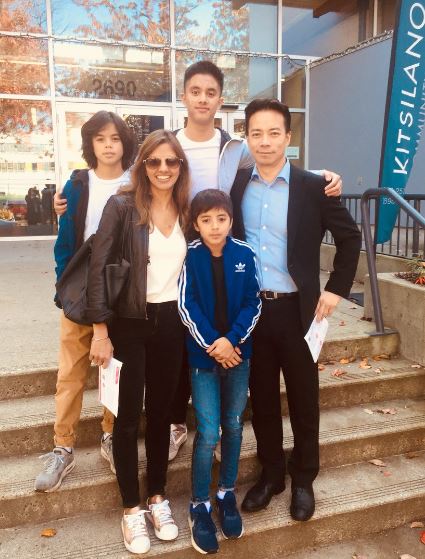 Ken with his wife Teena and kids