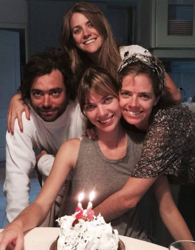 Laura Laprida brothers and sisters