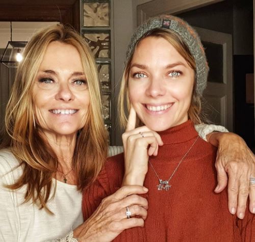 Laura Laprida with her mother