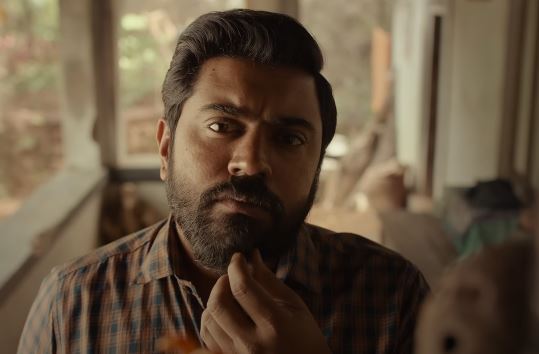 Lead actor of the Padavettu movie