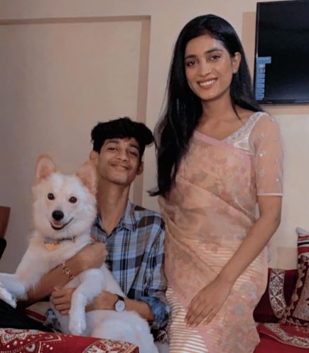 Manya Singh with her younger brother