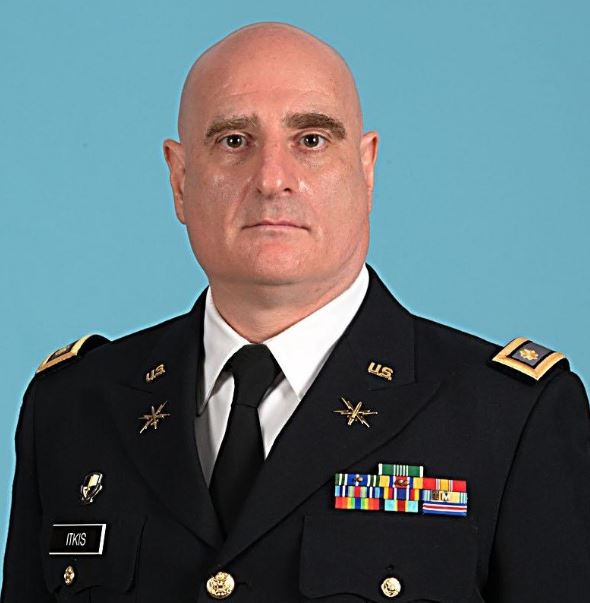 Mikhail Itkis is a US Army Reserve