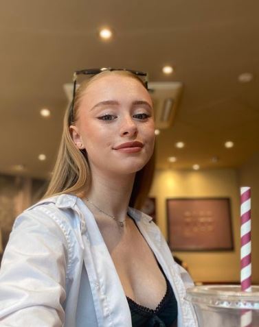 Mollie Lockwood wki