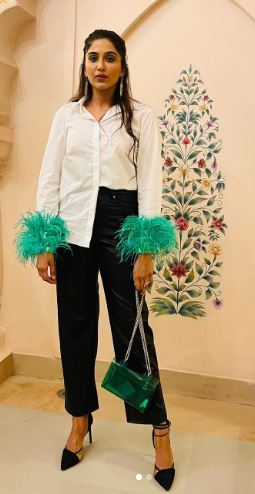 Nimrit Kaur Ahluwalia height