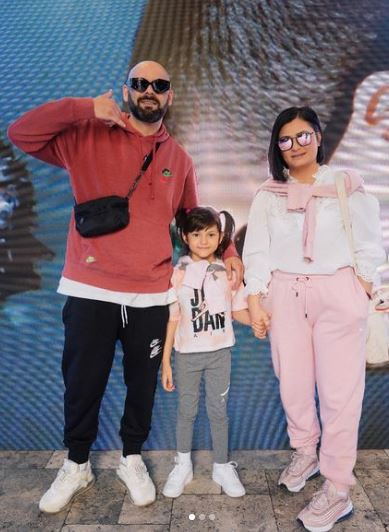Nosfe with his wife Mădălina Crețan and daughter
