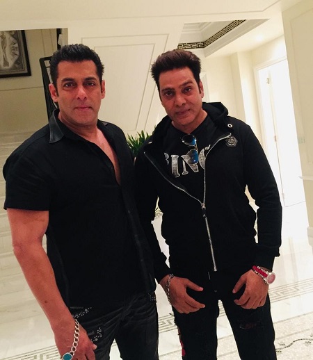 Sagar Pandey with Real Salman Khan