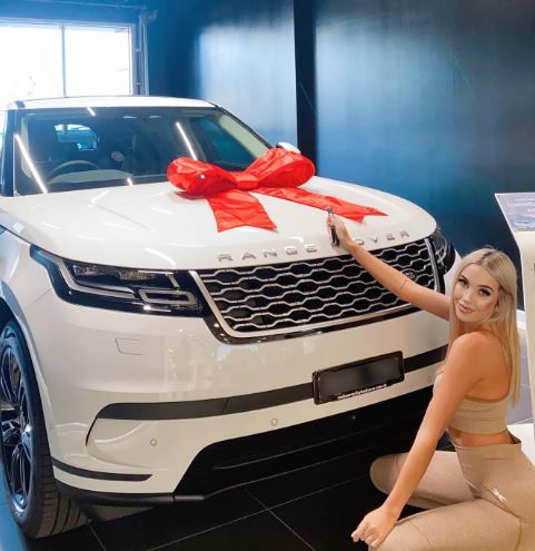 Scarlett's new car