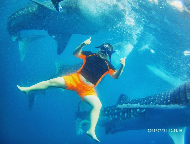 Smokey Manaloto experienced scuba diving