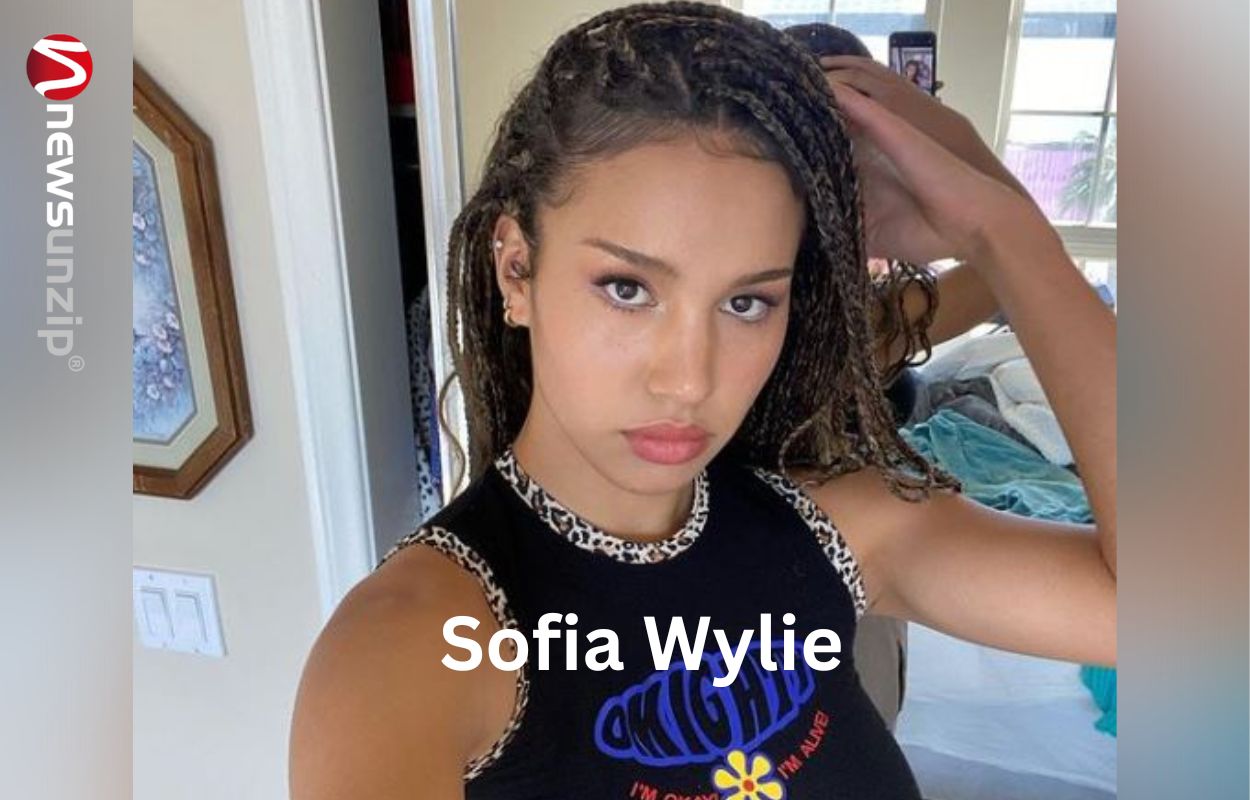 Sofia Wylie