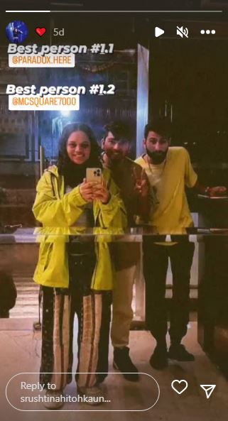 Srushti Tawade with fellow rappers