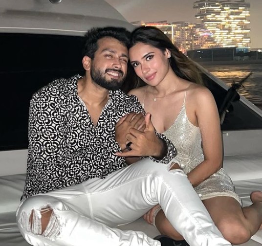 Tarini Kalingarayar Boyfriend Kalidas Jayaram