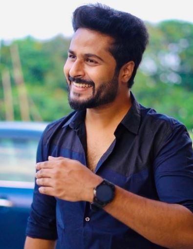 The main character is acted by Srihan