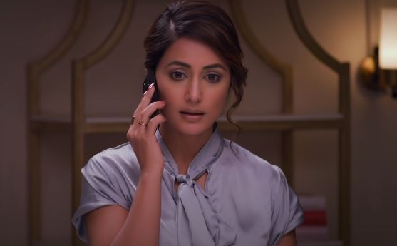 The role of Sameera Khanna is acted by Hina Khan