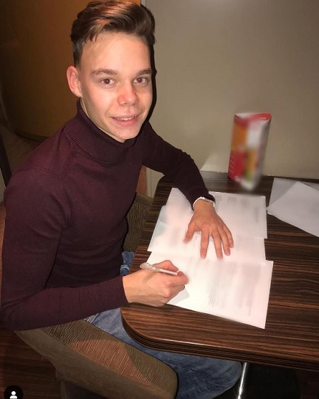 Victor Steeman Net Worth, Income Source & Salary