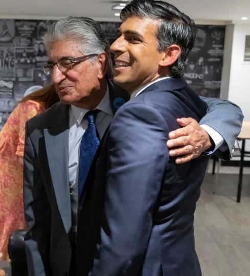 Yashvir Sunak with his son Rishi Sunak
