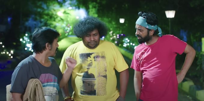 Yogi Babu with other actors
