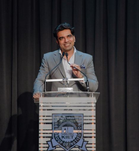Abhishek Singh IAS wiki