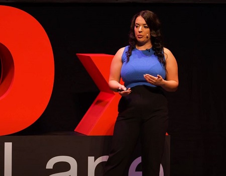 Alaw Haf giving her Tedx speech