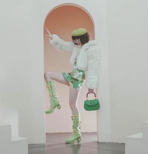 Amy Roiland is a fashion influencer