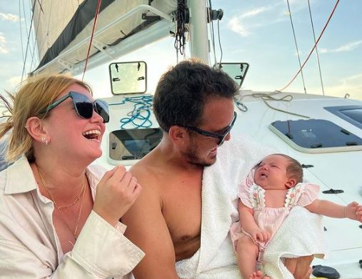 Angelica Panganiban with her husband and daughter