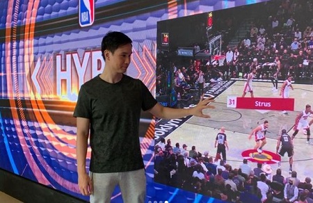 Charles Tiu Blazers as a host