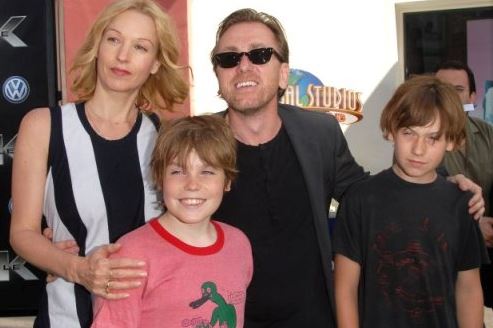 Cormac Roth old image with his mother father and brother