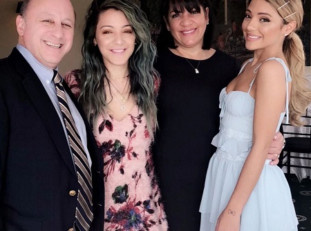 Gabi DeMartino with her mother , father and sister nikki