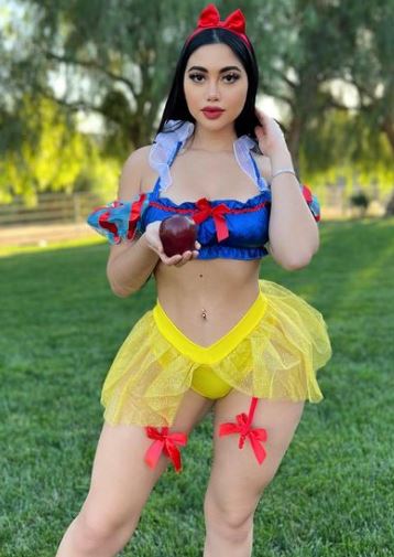 Jailyne is a cosplayer