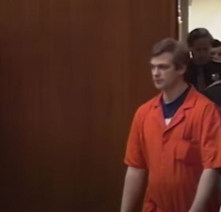 Jeffrey Dahmer inside court
