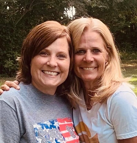 Jill Freeze with her sister Joy Vaughn