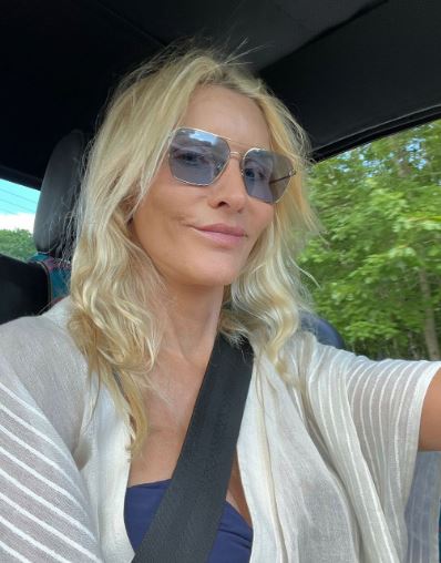 Jillian Fink wiki