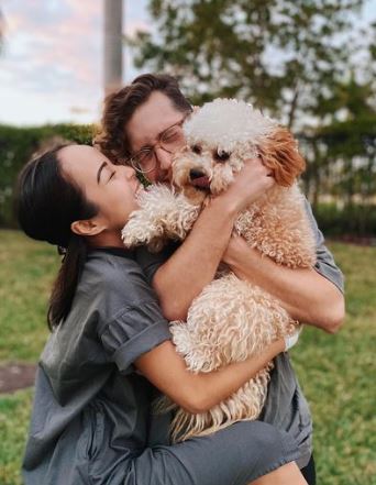 Koko Iwasaki has a pet dog