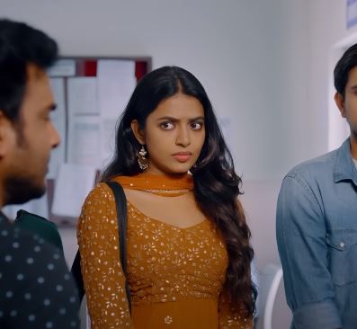 Maha is acted by Shivani Rajashekar