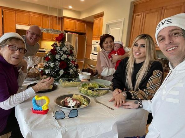 Melanie with family