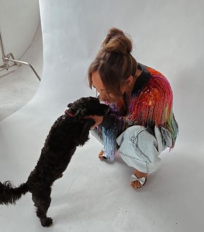 Naomi J. Ogawa loves dogs