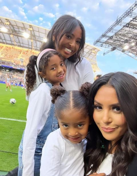 Natalia with her mom Vanessa Bryant, sisters Bianka Bella Bryant and Capri Kobe Bryant