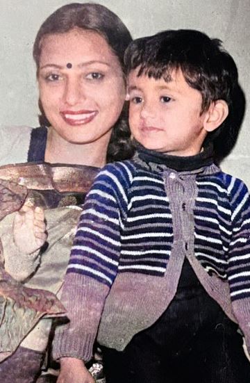 RJ Anmol old image with his mom