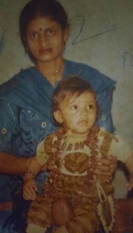 Shanky singh childhood picture
