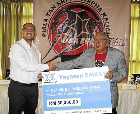Tan Sri Mustapha Kamal height