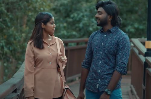 The lead entertainers of the film