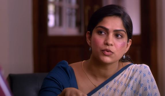 The role of Selena is acted by Swasika Vijay