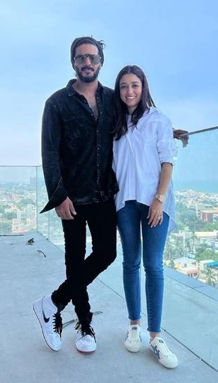 Amal Sufiya height