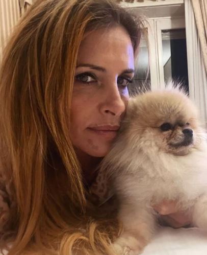 Arianna Rapaccioni Mihajlovic likes pet dogs