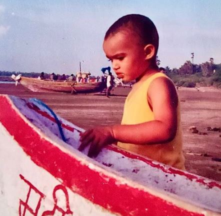 Babil Khan childhood image