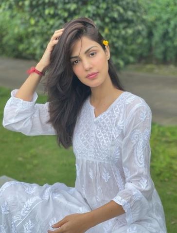 Bunty Sajdeh alleged girlfriend Rhea Chakraborty
