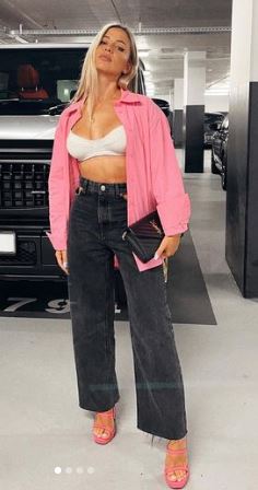 Caro Calvagni height